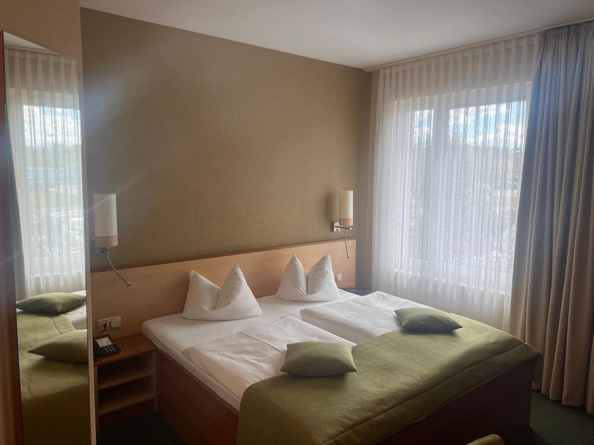Hotel Atrium Krüger 3*